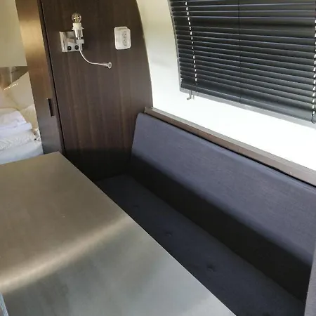 Basecamp Κάμπινγκ IJmuiden